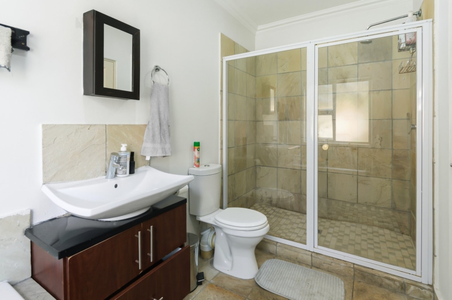 4 Bedroom Property for Sale in Harbour Island Western Cape